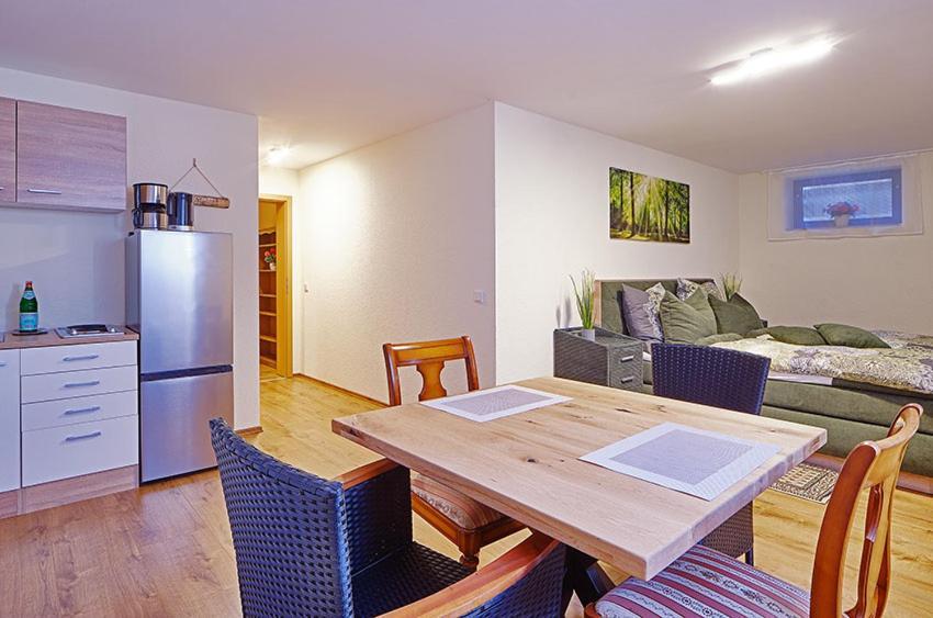 Komfort Appartement Moers-Repelen - Ruhige Lage - Sackgasse Εξωτερικό φωτογραφία